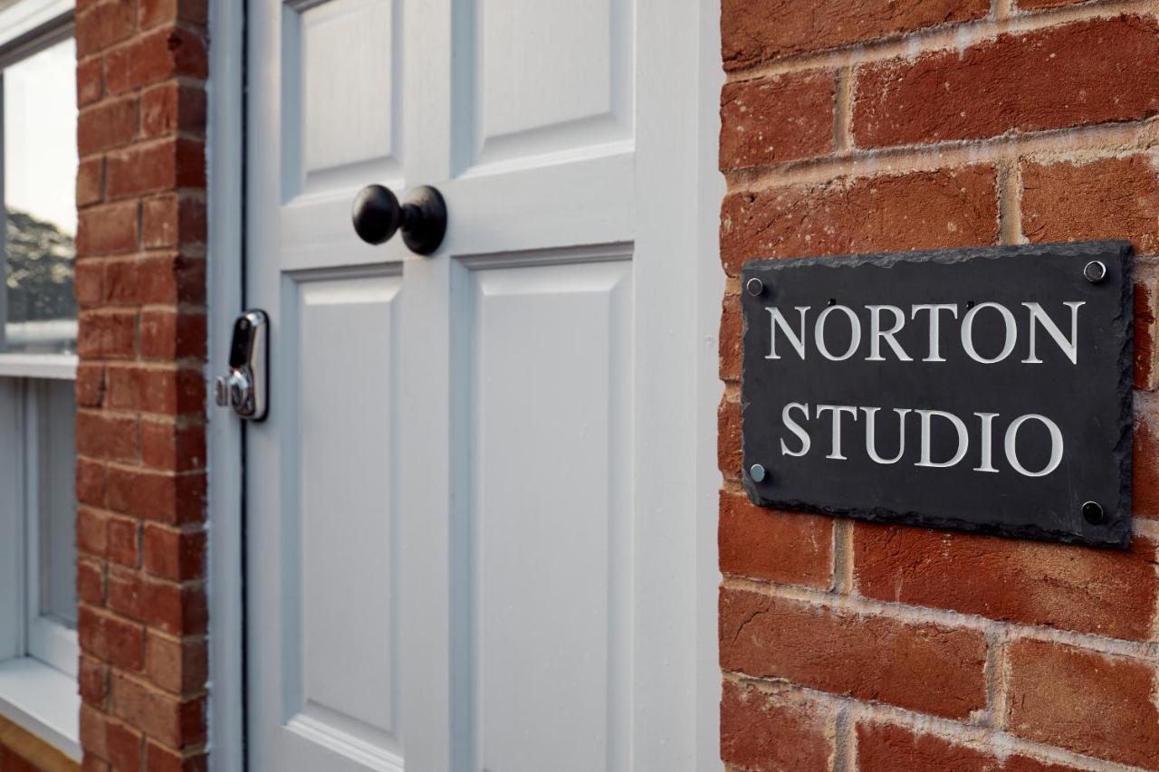 Norton Studio Арундел Экстерьер фото